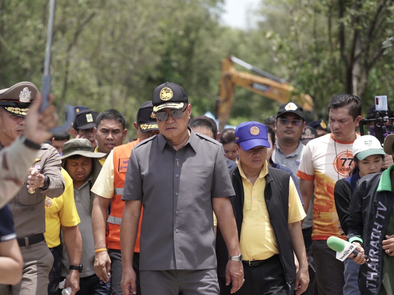 ‘อนุทิน’ รุดตรวจสอบเหตุเครื่องบินตก จ.ฉะเชิงเทรา เร่งหาสาเหตุโศกนาฎกรรม | เดลินิวส์